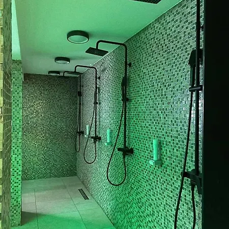 Apartment & In Zoned