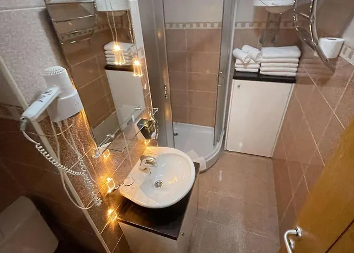 & In Zoned Διαμέρισμα *